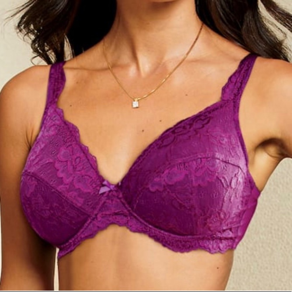 Midnight Velvet Lace Bra - Size 36DD (Brand New)